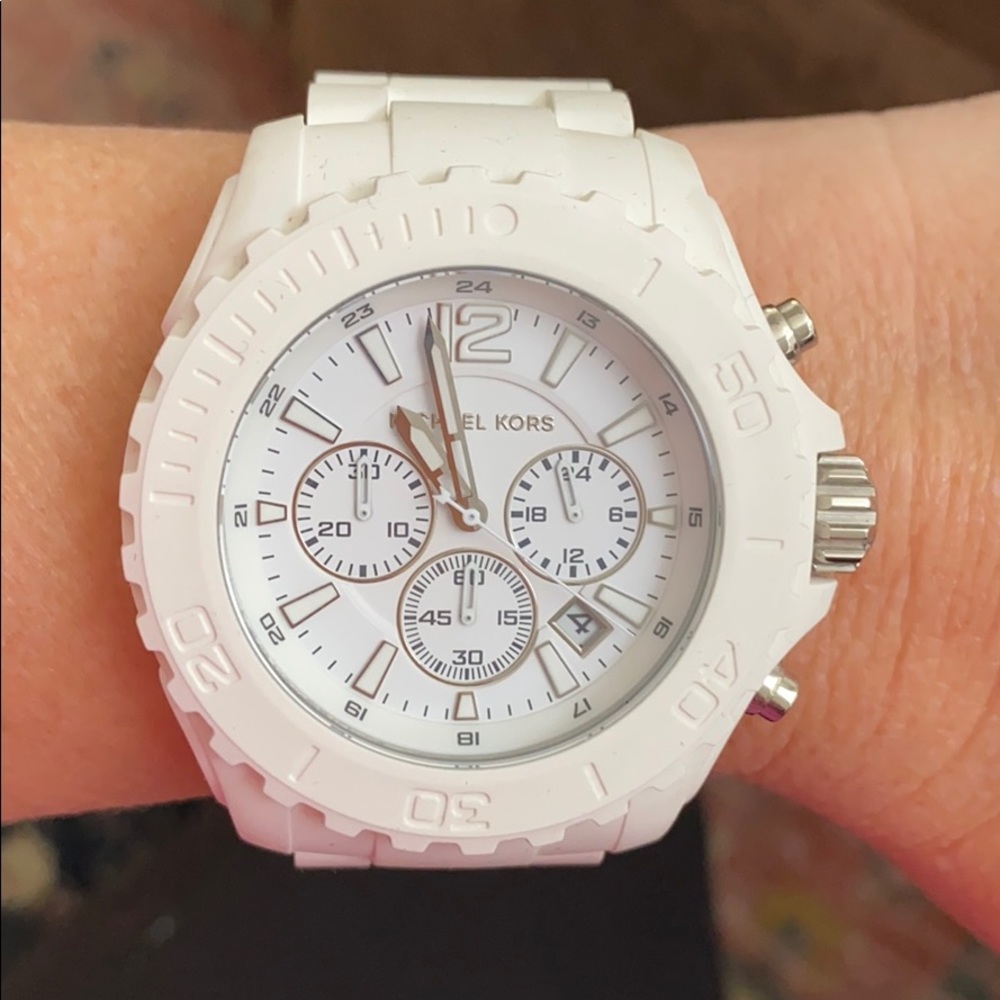 Michael Kors white rubber watch!